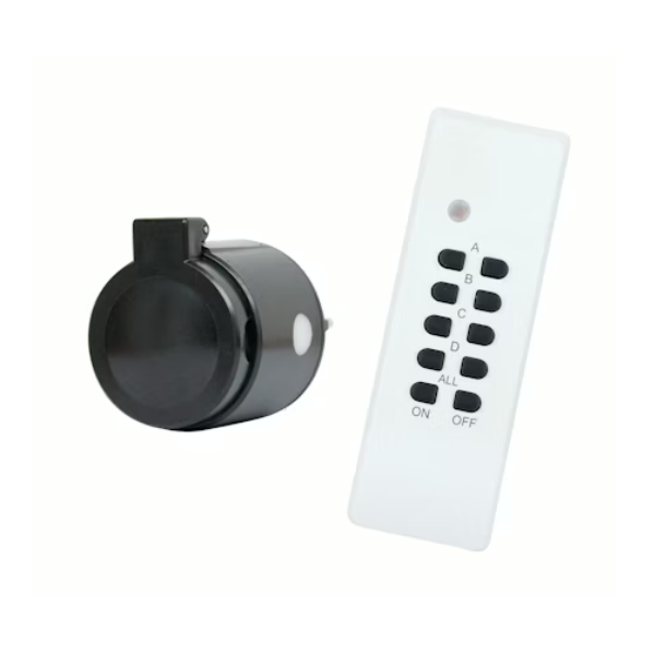 Airam langaton pistorasiasetti 3600 W IP44 vastaanottimella ja kaukosäätimellä