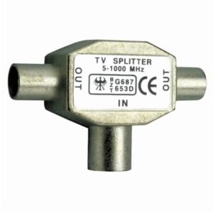 Metallinen OPAL-antennijatkopistoke (uros / 2 x naaras) – kestävä haaroitin antennisignaalin jakamiseen kahdelle vastaanottimelle. EAN 8716176320300.