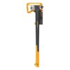 Fiskars X32 L halkaisukirves tarjoaa tehokkaan halkaisuvoiman, kestävän terän ja ergonomisen FiberComp™-kahvan vaativaan puiden halkomiseen.