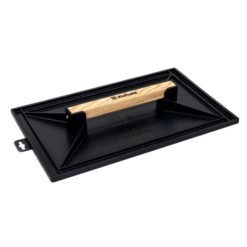 Kubala 270x180 mm hierrin on kevyt ja ergonominen työkalu sementti- ja kipsituotteiden hiertämiseen. Muotoillut kolot pohjassa helpottavat materiaalin levitystä ja tasausta.