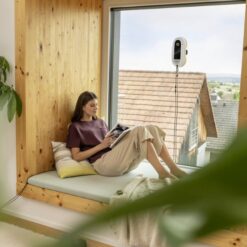 Automaattinen ikkunanpesurobotti suurille lasipinnoille