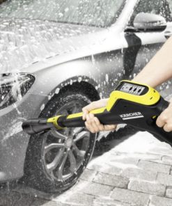 Kärcher Autoshampoo 3 in 1 – tehokas ja hellävarainen pesuaine autojen ulkopinnoille.