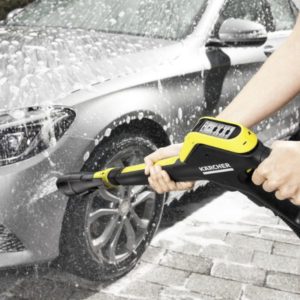 Kärcher Autoshampoo 3 in 1 – tehokas ja hellävarainen pesuaine autojen ulkopinnoille.