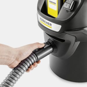Kärcher AD 2 -tuhkaimuri – tehokas ja turvallinen tuhkan imurointi.