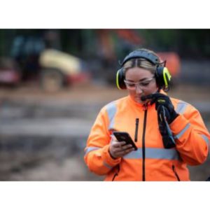 Peltor WS Alert X – kuuleva Bluetooth®-kuulonsuojain ilman radiota, mobiilisovellustuki ja taustamelua vaimentava mikrofoni