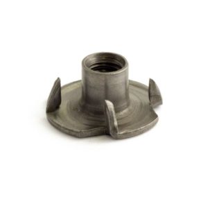 Lyöntimutteri 3206, käsittelemätön Ø 25 mm, M10 – teräksinen lyöntimutteri puu- ja levyrakenteisiin, 4 kpl/pkt. ART.NR 17263, EAN 7317900172632.