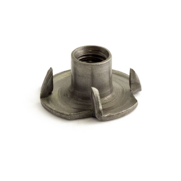 Lyöntimutteri 3206, käsittelemätön Ø 25 mm, M10 – teräksinen lyöntimutteri puu- ja levyrakenteisiin, 4 kpl/pkt. ART.NR 17263, EAN 7317900172632.