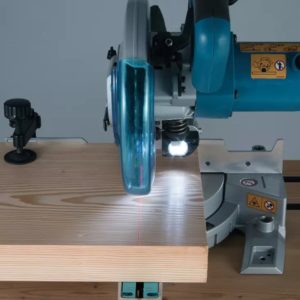Makita Katkaisu- ja jiirisaha LS0815FLN 1400w