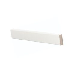 Valkoinen mäntyinen peitelista 12x32 mm NCS S 0502-Y