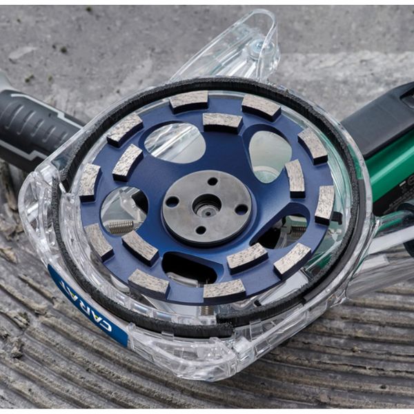 Pölynpoistosarja Carat Hionta Ø125 – pöly- ja suojakuori kulmahiomakoneisiin Ø115–125 mm, yhteensopiva useimpien merkkien kanssa. EAN:8714452061237