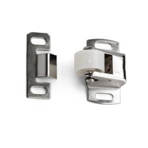 Ullasalpa 544, sähkösinkitty – teräksinen jousisalpa 18 × 33 mm, 2 kpl, sisältää ruuvit. ART.NR 16535, EAN 7317900016530.