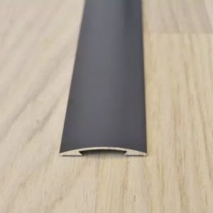 Saumalista 38mm 200cm musta, Listatalo