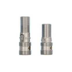 CR suoraliitin suluin 3/4″–1/2″ – liitin ja sulkuventtiili samassa, käyttövesi- ja LVI-asennuksiin. EAN 6415895120735, LVI 6501120.