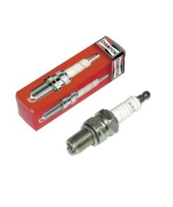 Sytytystulppa Champion RC12YC – laadukas tulppa bensiinimoottoreihin, varma sytytys ja hyvä käynnistyvyys.