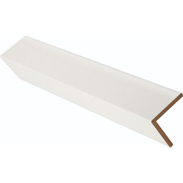 Valkoinen pinnoitettu MDF‑taitelista 4 x 40 x 40 x 2800 mm – siisti ja viimeistelty ratkaisu sisätilojen reunojen ja kulmien viimeistelyyn. EAN 6420611096683.