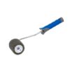 Tasoitetelasarja 80 mm Kubala 0671 tekee tasoitteen levittämisestä vaivatonta ja siistiä. Sarja sisältää laadukkaan 80 mm halkaisijalla varustetun telan sekä tukevan varren, jossa on ergonominen 2-komponenttinen profiloitu kahva.