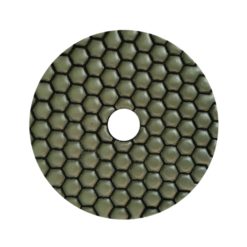 Carat P100 timanttihiomalaikka 125 mm on suunniteltu keraamisten laattojen, terrazzo-, graniitti- ja marmoripintojen kuivahiontaan.