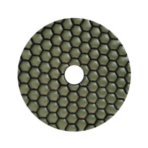 Carat P100 timanttihiomalaikka 125 mm on suunniteltu keraamisten laattojen, terrazzo-, graniitti- ja marmoripintojen kuivahiontaan.