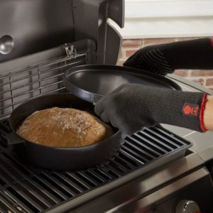 Weber Dutch Oven 2in1 valurautapata ja parila – monipuolinen ruoanlaittoon grillissä ja keittiössä
