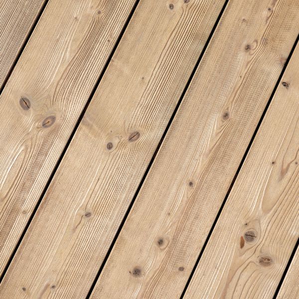 Lunawood lämpökäsitelty kuusi terassilauta harjattu pinta ja Profix 3 -piilokiinnitys